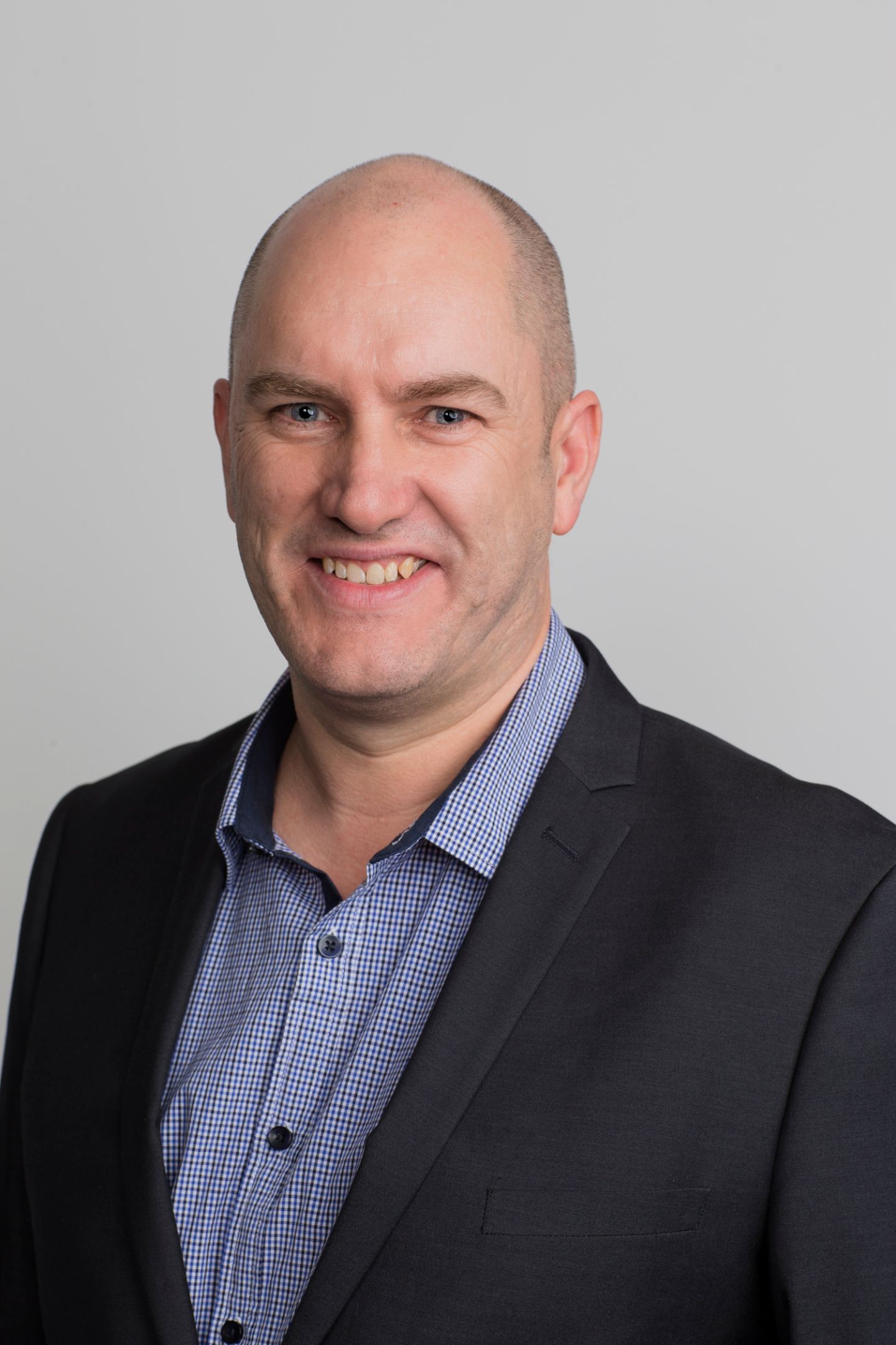 Swinburne Facilitator Robert Mackinnon 史文朋协调员罗伯特·麦金农