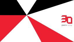 红色，黑色和白色的三角形，文字写着“30年/年轻”