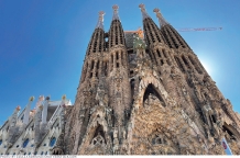 Sagrada熟悉的教堂正在建设